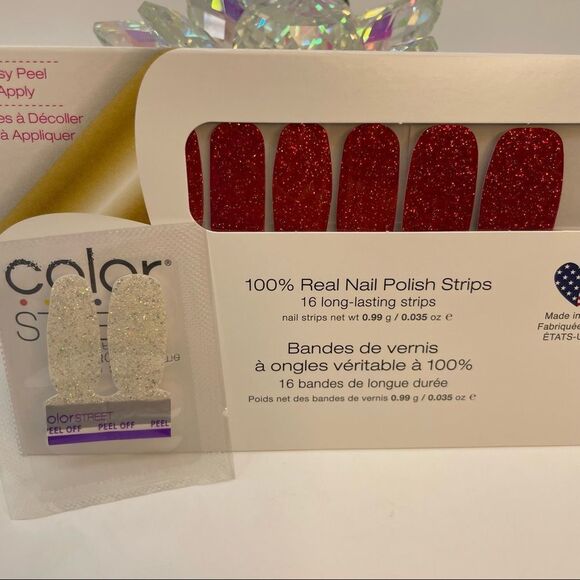 Color Street | A-Lister a sparkling red and gold glitter nail strip set - Picture 4 of 16